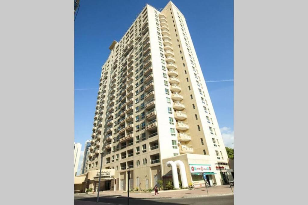 Lovely 1-Bedroom Apartment In The Heart Of Dubai Marina Dış mekan fotoğraf