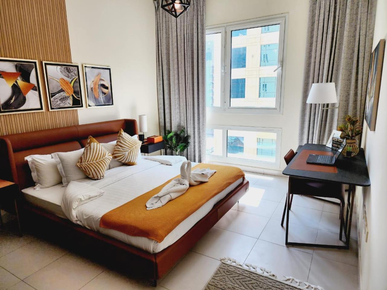 Lovely 1-Bedroom Apartment In The Heart Of Dubai Marina Dış mekan fotoğraf