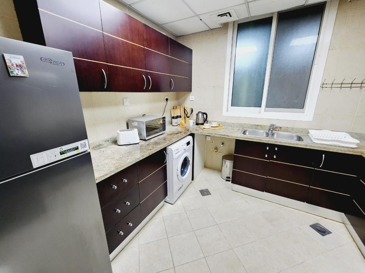 Lovely 1-Bedroom Apartment In The Heart Of Dubai Marina Dış mekan fotoğraf